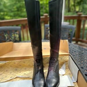 Brand new Ariat Crowne tall slim field boots size 9 black